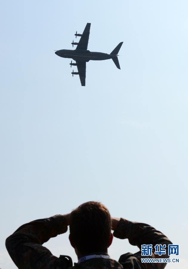 ���пͳ�A-400M������������з��б���